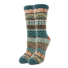 Load image into Gallery viewer, Women&#39;s Cloud Dreams Crew Socks