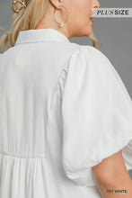 Load image into Gallery viewer, The Junie Top - Off White *Regular &amp; Curvy*