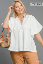 Load image into Gallery viewer, The Junie Top - Off White *Regular &amp; Curvy*