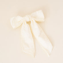 Load image into Gallery viewer, The Darling Effect Pearl Hair Bow - Cream