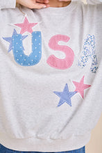 Load image into Gallery viewer, USA Patchwork Graphic Pullover - Heather Ivory