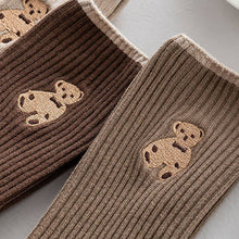 Load image into Gallery viewer, Brown Bear Embroidery Cotton Crew Socks -Ivory