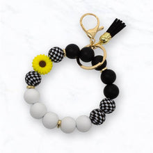Load image into Gallery viewer, Beaded Daisy Flower Bracelet Keychain - Turquoise