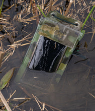 Load image into Gallery viewer, Bunkhouse Downstream Smart Phone Dry Bag