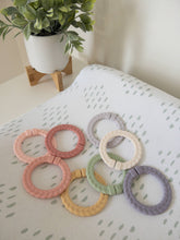 Load image into Gallery viewer, Bitzy Bespoke Itzy Rings™ Linking Ring Set: Rainbow