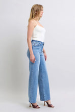 Load image into Gallery viewer, Judy Blue HW Vintage Wash Retro Wide Leg Jean