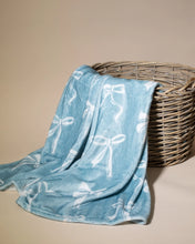 Load image into Gallery viewer, Hannah Bow Throw Blanket - Blue