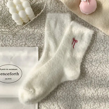 Load image into Gallery viewer, Pink Bow Embroidery Plush Socks