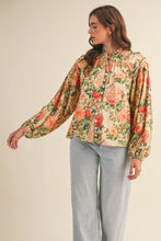 Load image into Gallery viewer, Kaylee Floral Top - Peach