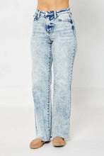 Load image into Gallery viewer, Judy Blue High Waisted Raw Hem Wide Leg Jean - Mineral Wash