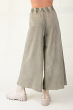 Load image into Gallery viewer, Emma Wide Leg Pants by Easel - Ash