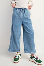 Load image into Gallery viewer, Diana Wide Leg Pants by Easel - Light Denim