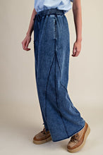 Load image into Gallery viewer, Lex Wide Leg Pants - Washed Denim