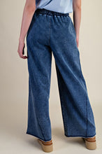 Load image into Gallery viewer, Lex Wide Leg Pants - Washed Denim
