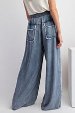 Load image into Gallery viewer, Lindsay Chambray Pants - Washed Denim