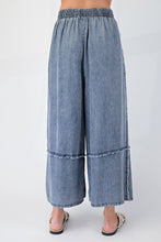 Load image into Gallery viewer, Rhiana Denim Pants - Washed Denim