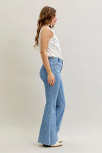 Load image into Gallery viewer, Judy Blue HW Flare Front Patch Jean