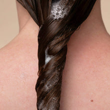 Load image into Gallery viewer, Kitsch Clarifying Tea Tree &amp; Mint Shampoo