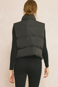 Cozy Up Cropped Puffer Vest - Black *Regular & Curvy*