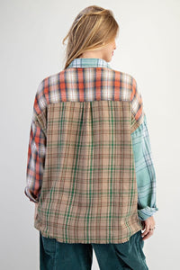 Classic Twist Plaid Button Down - Sage Mix