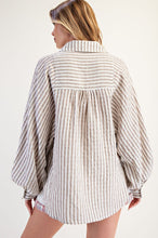 Load image into Gallery viewer, Basic Stripe Button Down