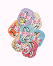 Load image into Gallery viewer, Makeup Eraser 7-Day Gift Set - Snow White &amp; the Seven Dwarfs