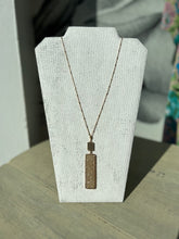 Load image into Gallery viewer, Meghan Browne Avant Necklace - Gold Natural