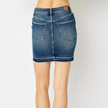 Load image into Gallery viewer, Judy Blue HW Tummy Control Denim Skirt