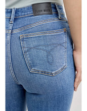 Load image into Gallery viewer, Judy Blue HW Ankle Straight Jean
