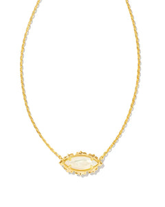 Kendra Scott Genevieve Gold Short Pendant Necklace in Ivory Mother of Pearl
