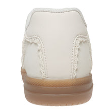 Load image into Gallery viewer, The Giana Sneaker