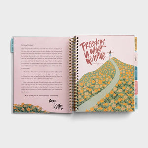His Glory Fills the World: 2025-2026 18-Month Premium Devotional Planner