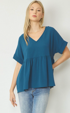Load image into Gallery viewer, Savvy Style Top - Teal