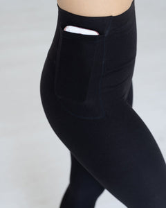 Midweight Daily Pocket Leggings in Black by Grace and Lace – Specialty  Design Company