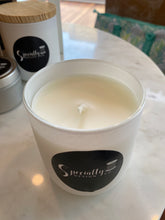 Load image into Gallery viewer, Specialty Design Signature 8oz Candles